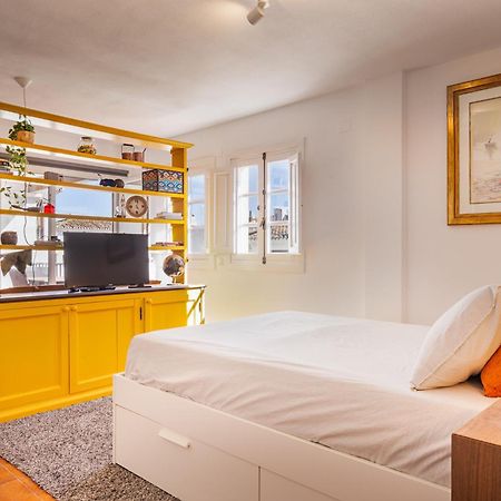 Duquesa Port Studio Apartment - Bright Sunlit Terrace مانيلفا المظهر الخارجي الصورة